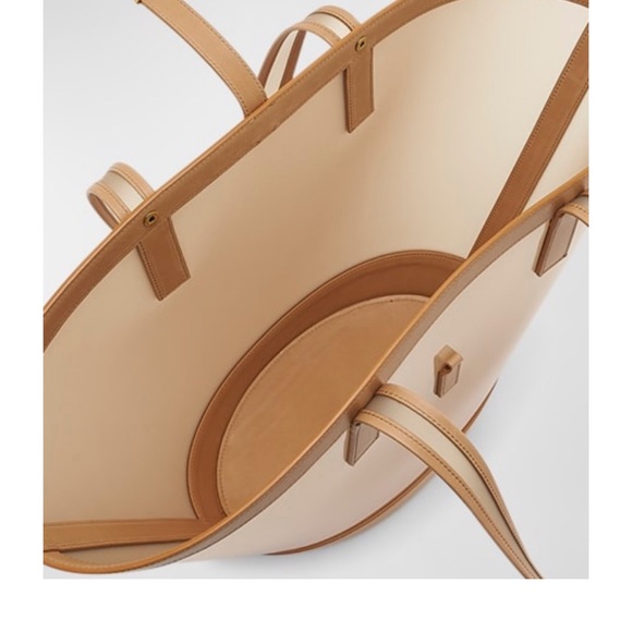 Yves Saint Laurent Cream and Tan Tote - Picture 4 of 7